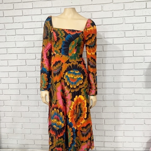 FARM Rio Dresses & Skirts - Farm Rio Women’s Flowers Midi Dress